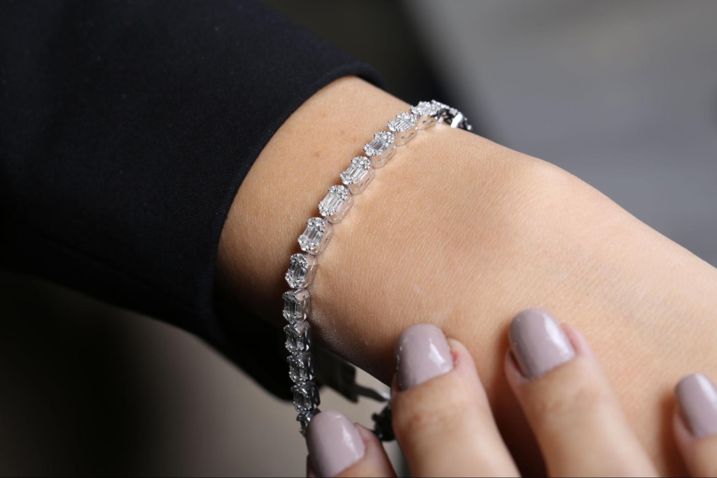 Why Jewelry Makes the Perfect Milestone Anniversary Gift