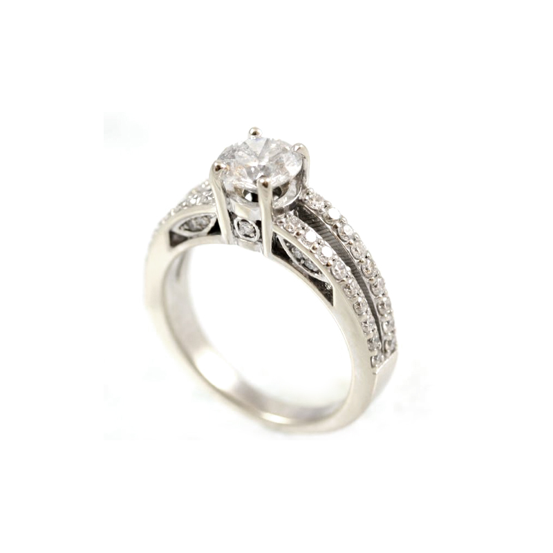 Estate 14 Karat White Gold Diamond Ring