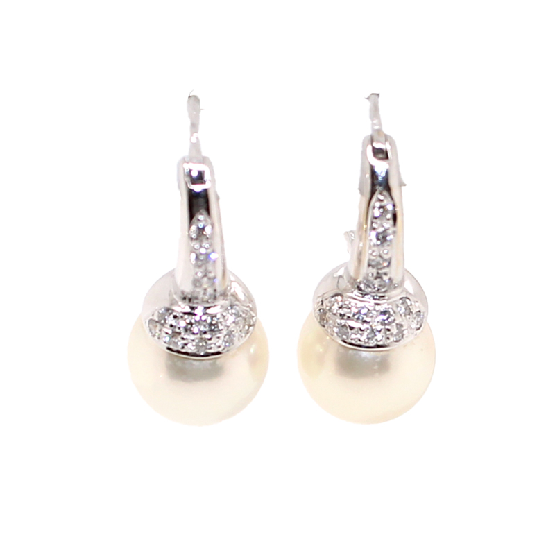 Vintage 18 Karat White Gold Akoya Pearl And Diamond Hinged Earrings